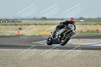 media/Apr-18-2025-TrackDaz (Fri) [[45f5874c44]]/C Group/Session 1 (Turn 7)/